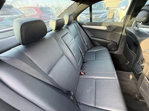 Used 2010 Mercedes-Benz C 300 Sedan image 33