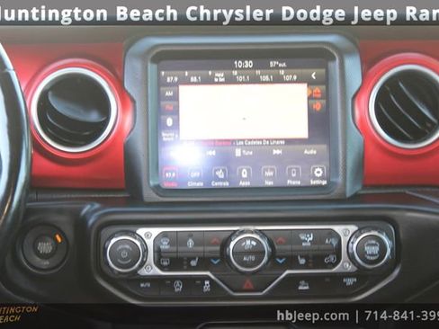Used 2022 Jeep Gladiator Rubicon w/ Cold Weather Group image 23