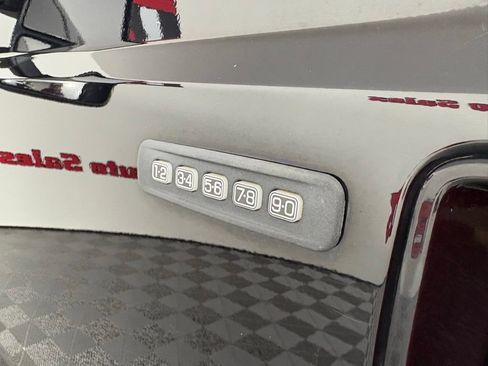 Used 2016 Ford F250 Lariat AWD/4WD image 11