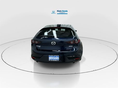 Used 2019 MAZDA MAZDA3 AWD Hatchback w/ Preferred Pkg image 9