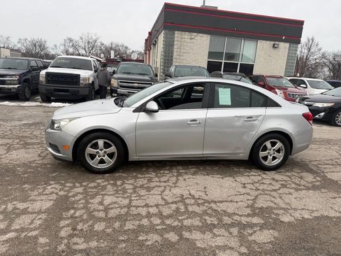 Used 2012 Chevrolet Cruze LT image 3