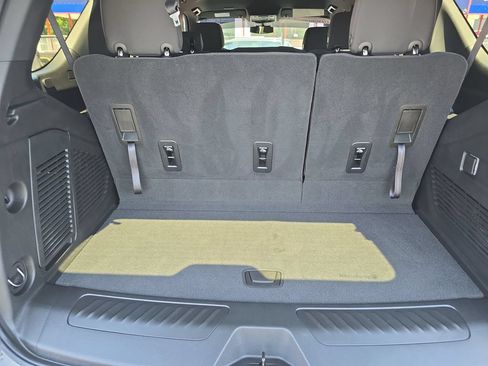 Used 2025 Chevrolet Tahoe LS AWD/4WD image 11