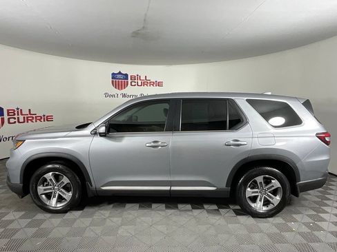 Used 2024 Honda Pilot EX-L image 6