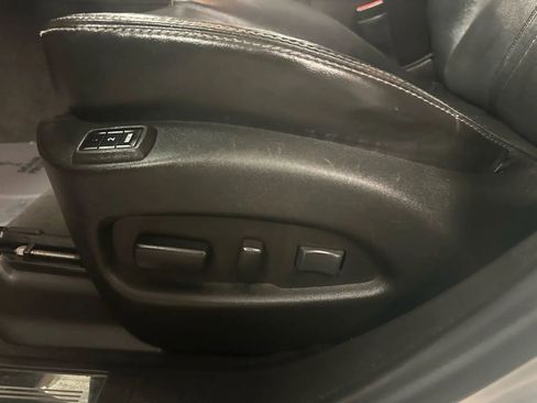 Used 2015 Cadillac SRX Luxury w/ Driver Awareness Package image 18