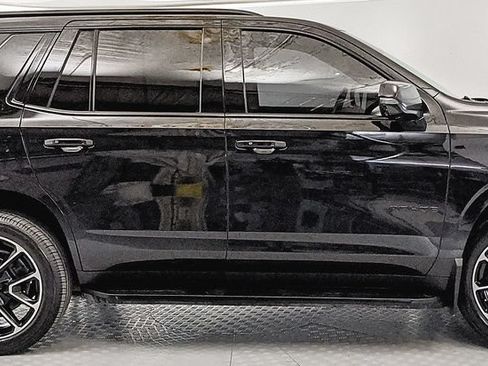 Used 2023 Chevrolet Tahoe RST w/ Luxury Package AWD/4WD image 2