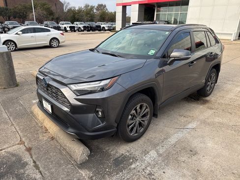 Used 2024 Toyota RAV4 Limited image 1