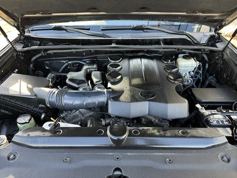 Used 2011 Toyota 4Runner Limited image 14