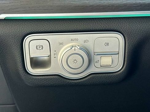Certified 2023 Mercedes-Benz GLE 450 4MATIC image 33