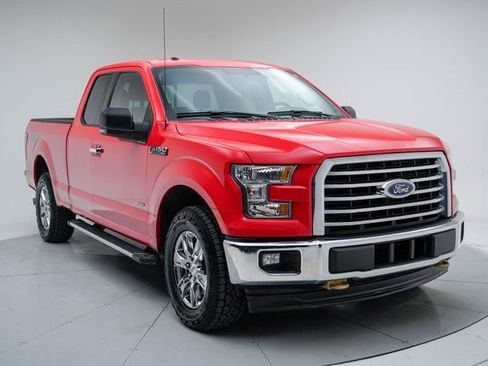 Used 2017 Ford F150 XLT w/ Equipment Group 302A Luxury image 10