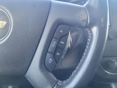 Used 2021 Chevrolet Express 2500 w/ Driver Convenience Package image 22