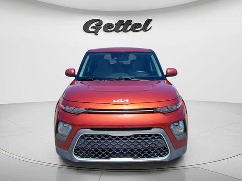 Used 2022 Kia Soul LX w/ Technology Package FWD image 2