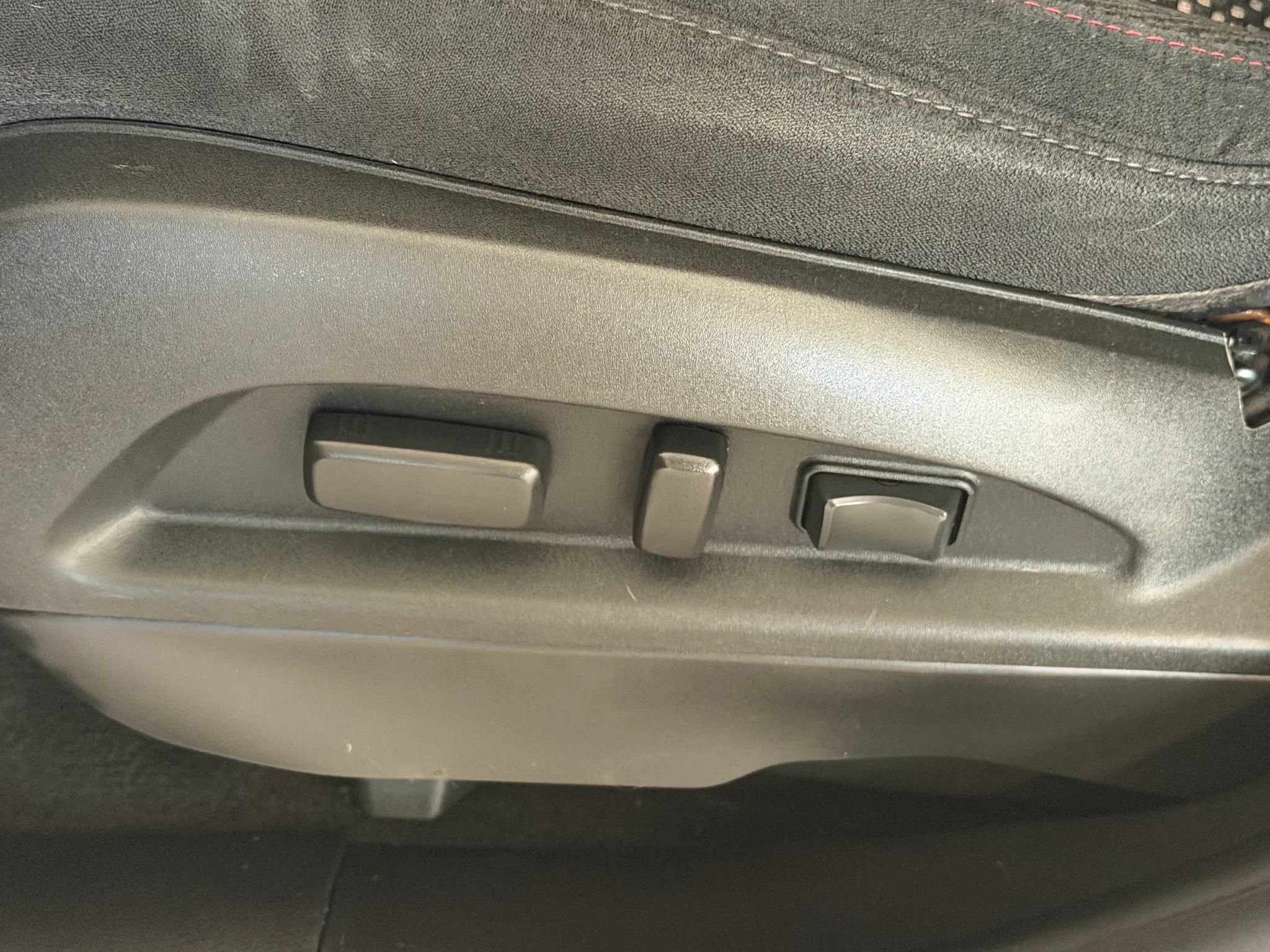 Used 2014 Chevrolet Equinox LT FWD image 16