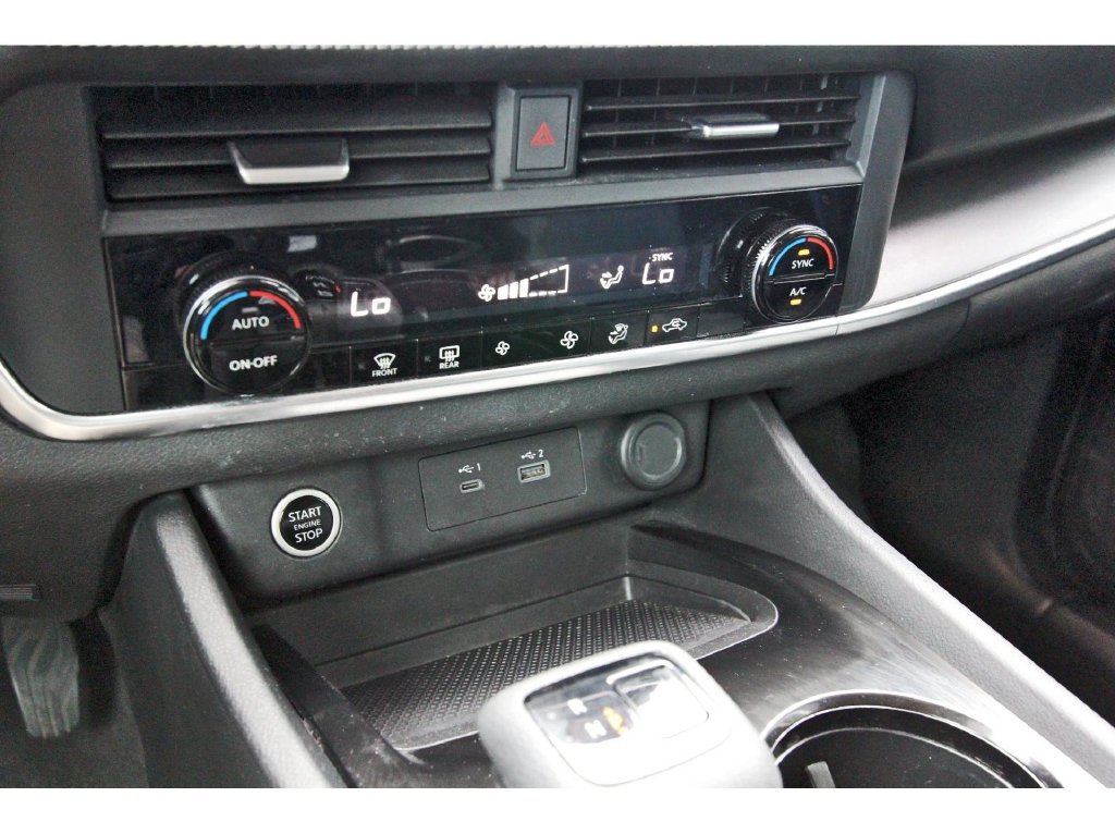 Used 2023 Nissan Rogue SV FWD image 29