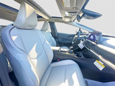 New 2026 Toyota Prius XLE image 27