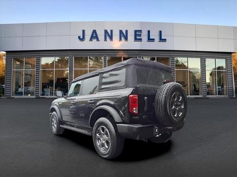 Used 2023 Ford Bronco Big Bend image 7