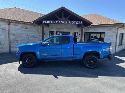 Used 2022 GMC Canyon Elevation w/ Elevation Premium Package RWD image 2