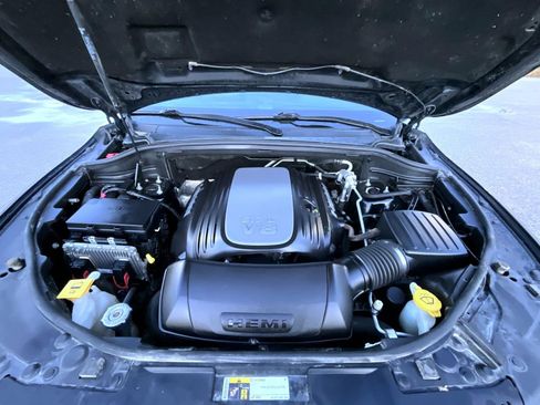 Used 2017 Dodge Durango R/T w/ Technology Group image 25