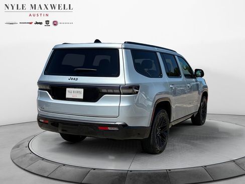 New 2026 Jeep Grand Wagoneer Limited AWD/4WD image 16