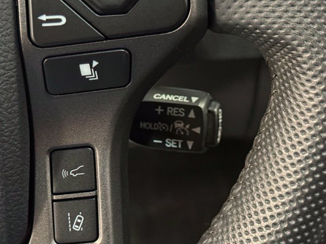 Used 2023 Toyota Tacoma TRD Sport w/ Technology Package AWD/4WD image 15