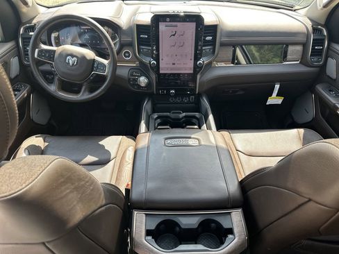 Used 2025 RAM 1500 Limited AWD/4WD image 23