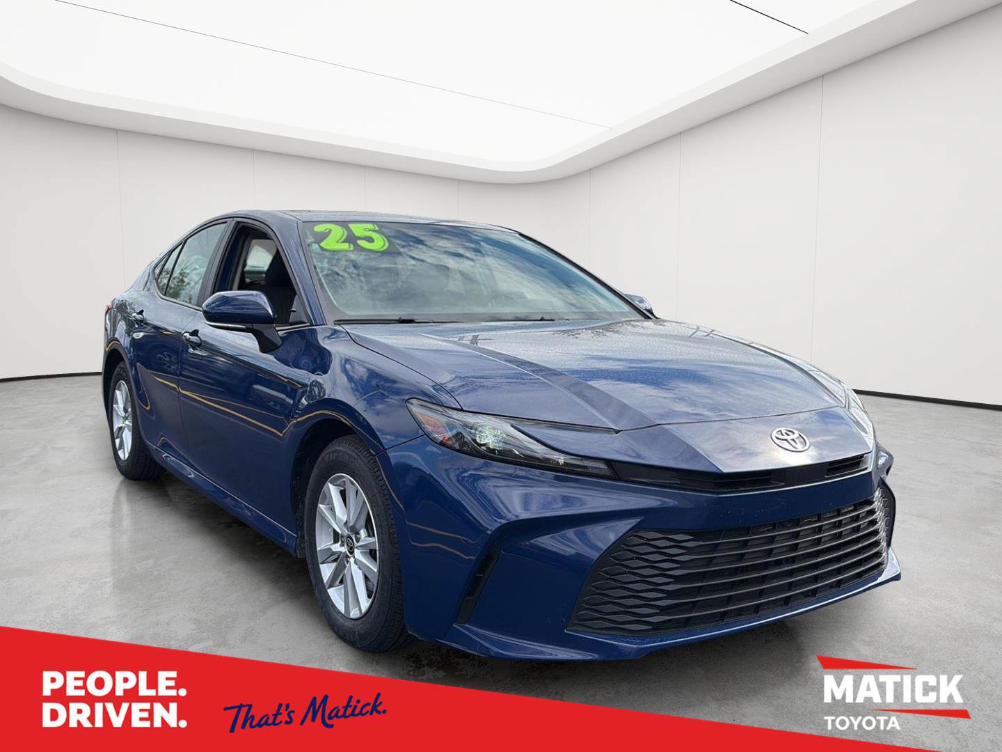Used 2025 Toyota Camry LE FWD image 1