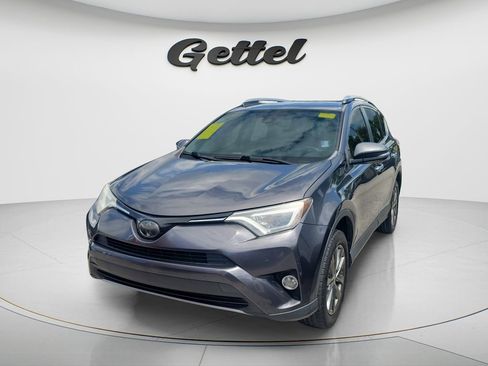 Used 2018 Toyota RAV4 Limited FWD image 2