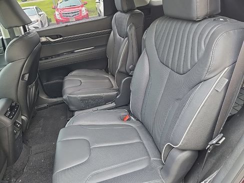 Certified 2023 Hyundai Palisade Limited AWD/4WD image 36