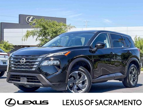 Used 2024 Nissan Rogue SV AWD/4WD image 1