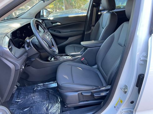 Used 2025 Buick Encore GX Preferred image 21