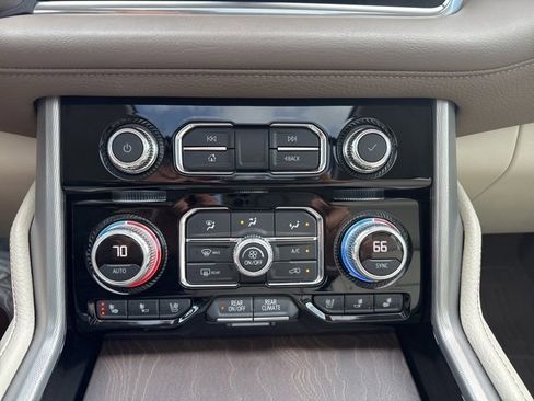 Used 2021 GMC Yukon XL Denali w/ Denali Ultimate Package image 43