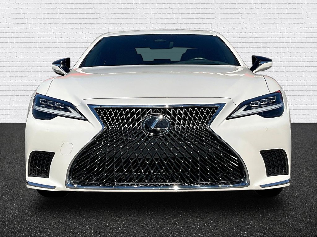 Used 2024 Lexus LS 500 RWD image 2