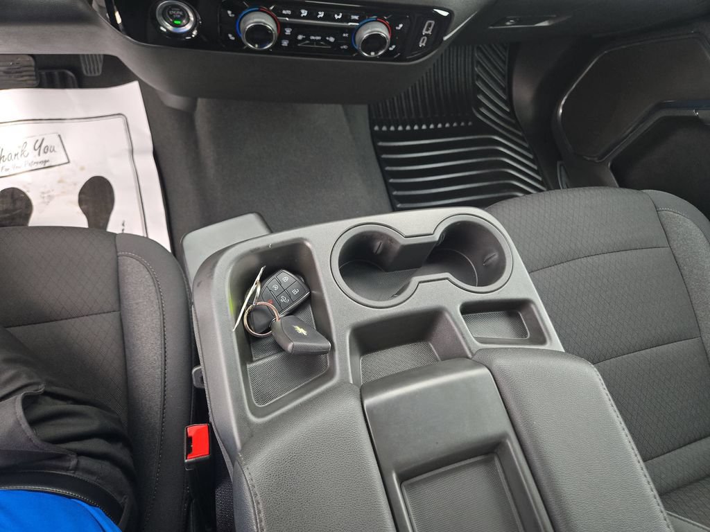Used 2024 Chevrolet Silverado 1500 LT AWD/4WD image 11