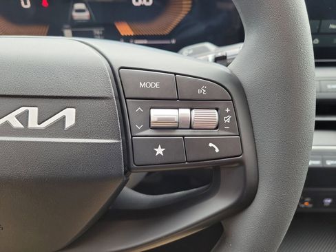 New 2026 Kia K4 LXS image 26