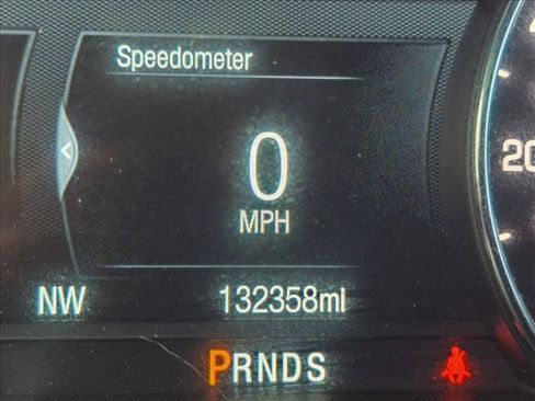 Used 2017 Lincoln MKC Select w/ Select Plus Package AWD/4WD image 11