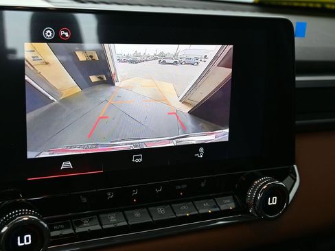 New 2025 GMC Canyon AT4 image 29