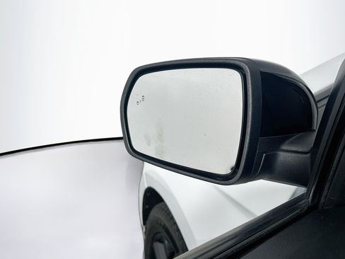Used 2022 Ford Edge SE w/ Black Appearance Package AWD/4WD image 16