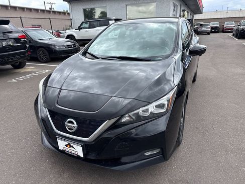 Used 2018 Nissan Leaf SL w/ SL Technology Package FWD image 3