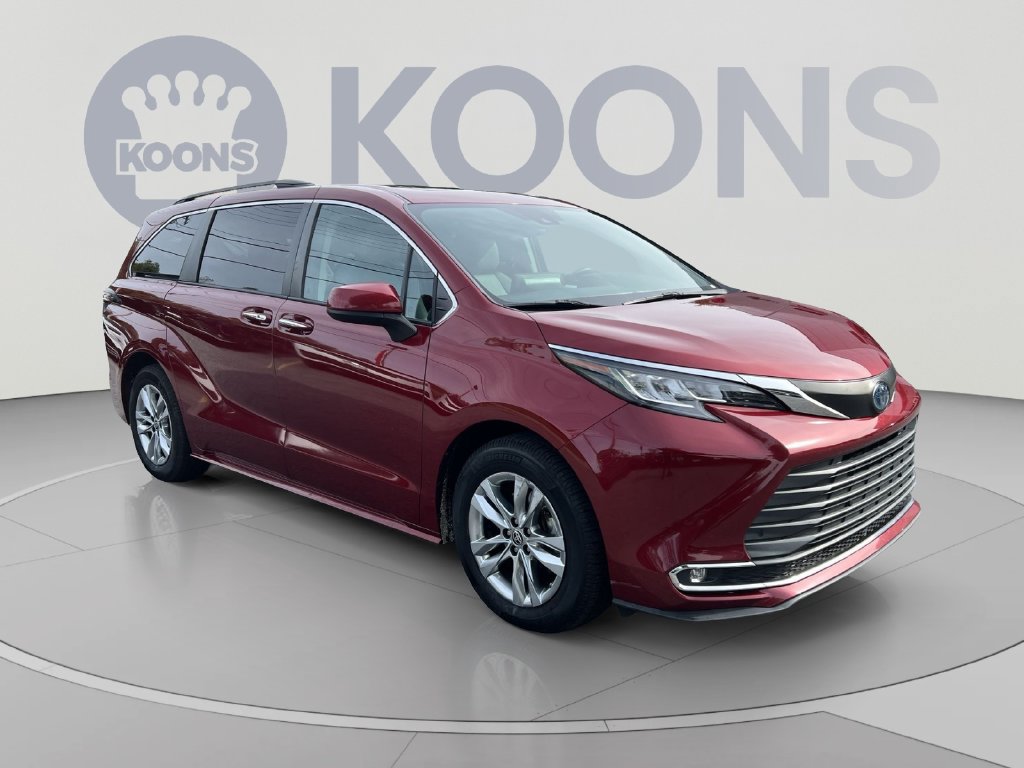 Used 2022 Toyota Sienna XLE w/ XLE Plus Package AWD/4WD image 10