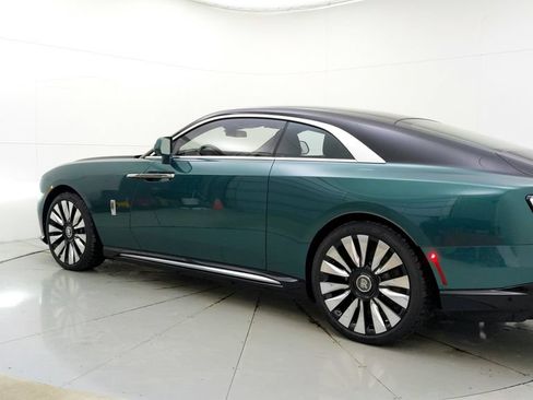 Used 2024 Rolls-Royce Spectre w/ Spectre Launch Package AWD/4WD image 3