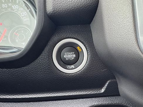 Used 2021 RAM 1500 Big Horn image 25