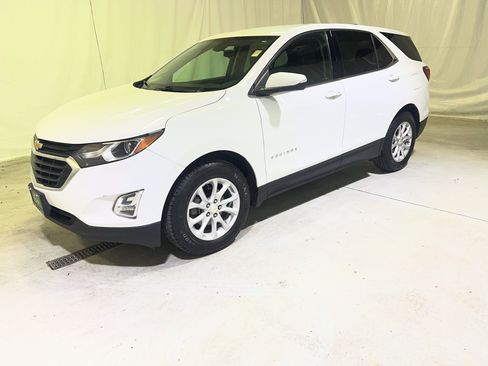 Certified 2018 Chevrolet Equinox LT FWD image 30