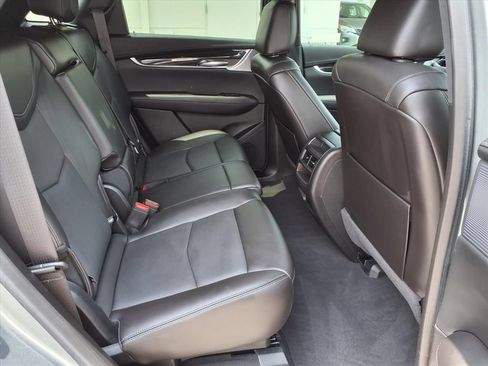 Used 2023 Cadillac XT5 Premium Luxury FWD image 13