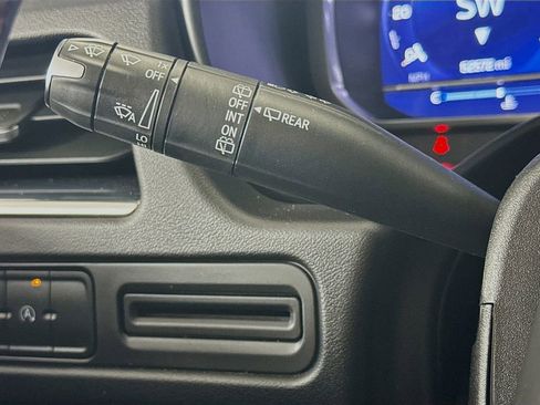 Used 2023 Chevrolet Suburban RST w/ Luxury Package image 12