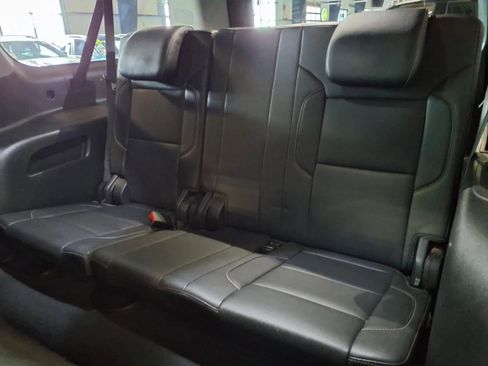Used 2019 GMC Yukon XL SLT w/ Open Road Package AWD/4WD image 16