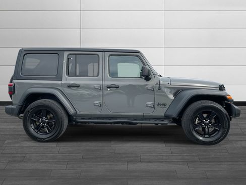 Used 2020 Jeep Wrangler Unlimited Sport image 2