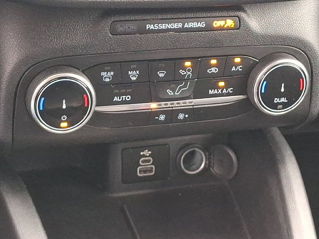 Used 2025 Ford Escape Active AWD/4WD image 15