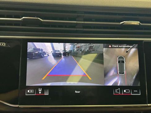 Used 2025 Audi Q8 Premium Plus w/ Premium Plus Package image 14