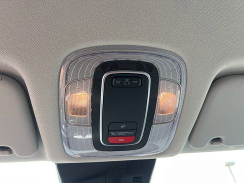 Used 2025 Hyundai Kona SEL FWD image 18