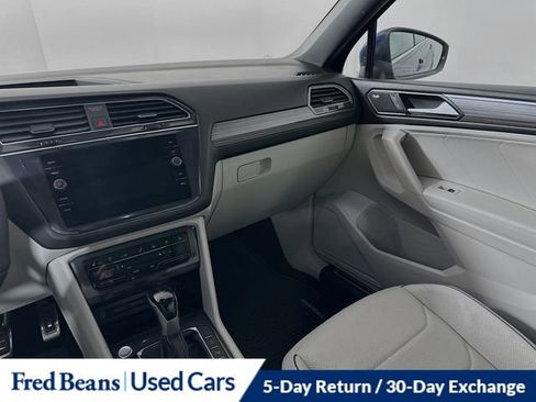 Used 2022 Volkswagen Tiguan SEL R-Line image 26