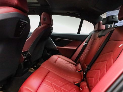 Certified 2025 BMW i5 eDrive40i w/ M Sport Package image 20